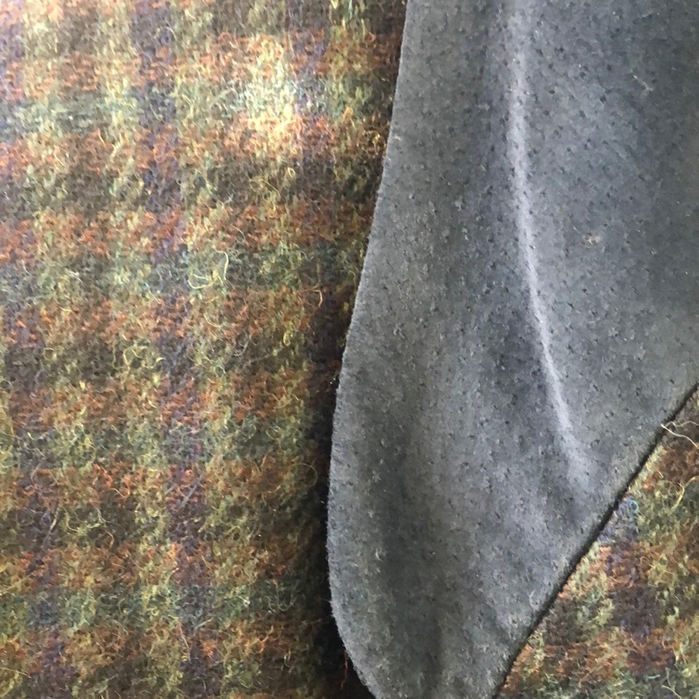 Blazer - Picture 2 of 2